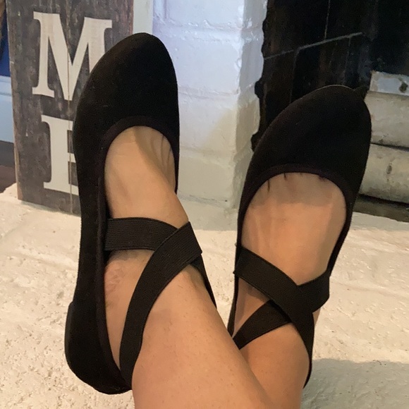 “SO” ballet flats shoes